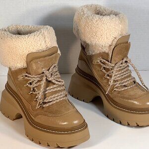 Ladies Platform Size 6.5 Boots